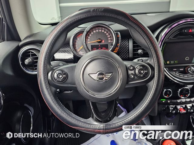 MINI Cooper S Standard Third Generation 2015 — фото 17
