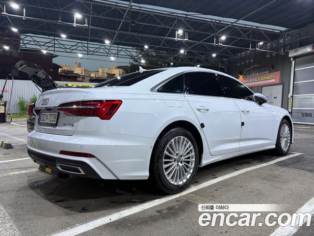 Audi A6 (C8) 45 TFSI Premium 2020 — фото 2