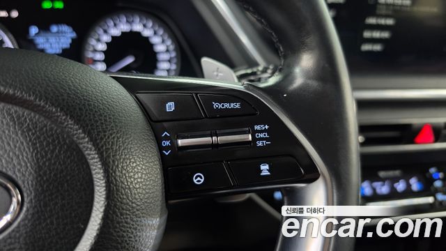 Hyundai Sonata Hybrid (DN8) Premium Family 2020 — фото 19