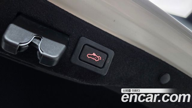 Hyundai Sonata Hybrid (DN8) Premium Family 2020 — фото 20
