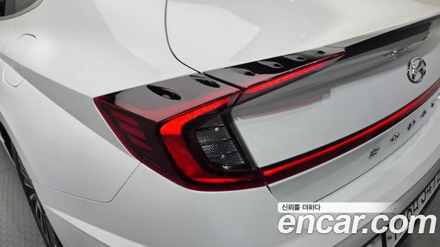 Hyundai Sonata Hybrid (DN8) Premium Family 2020 — фото 29