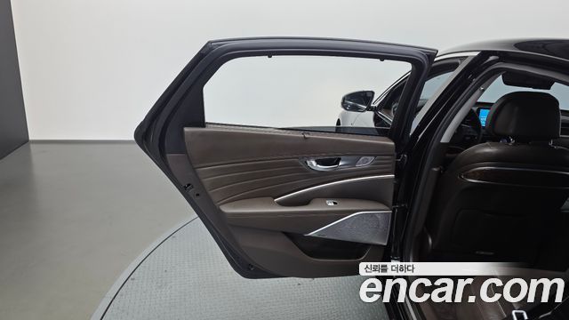 Kia K9 3.8 GDI AWD PlatinumⅢ 2020 — фото 31