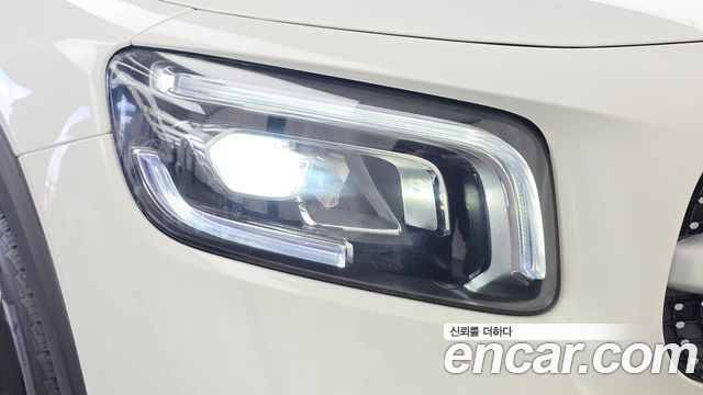 Mercedes-Benz GLB-Class (X247) GLB250 4MATIC 2023 — фото 22