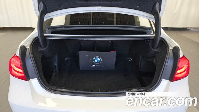BMW 3 Series (F30) 320d M Sport 2017 — фото 20