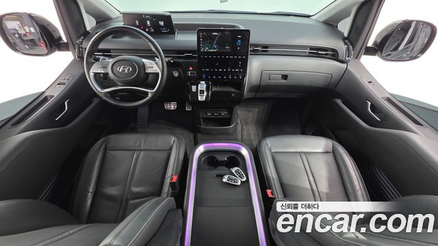 Hyundai Staria Lounge 9-Seater Prestige 2024 — фото 7