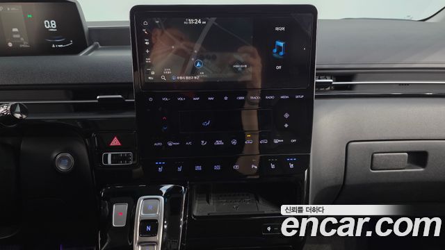 Hyundai Staria Lounge 9-Seater Prestige 2024 — фото 12