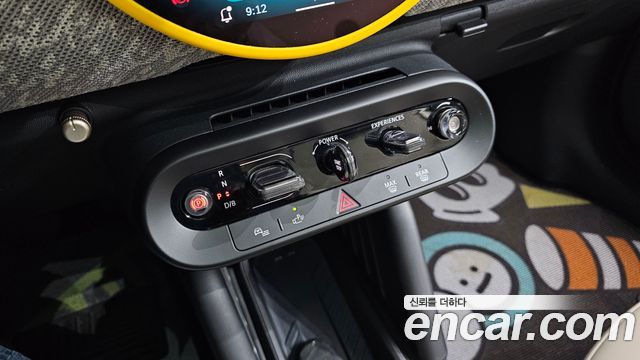 MINI Cooper Electric (IV) SE Favoured 2024 — фото 9