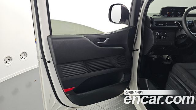 Hyundai Staria Cargo 5-Seater Smart 2022 — фото 24