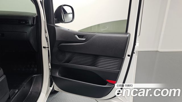 Hyundai Staria Cargo 5-Seater Smart 2022 — фото 25