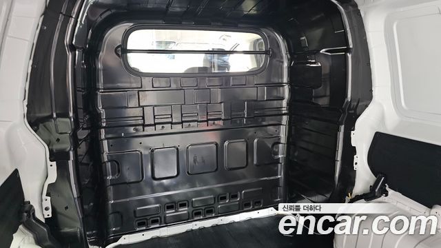 Hyundai Staria Cargo 5-Seater Smart 2022 — фото 30