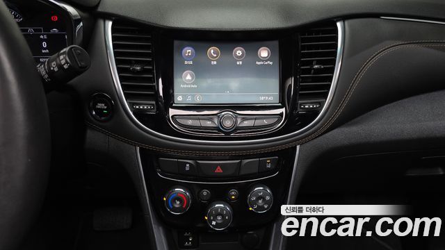 Chevrolet Trax 1.4 Premier 2021 — фото 14