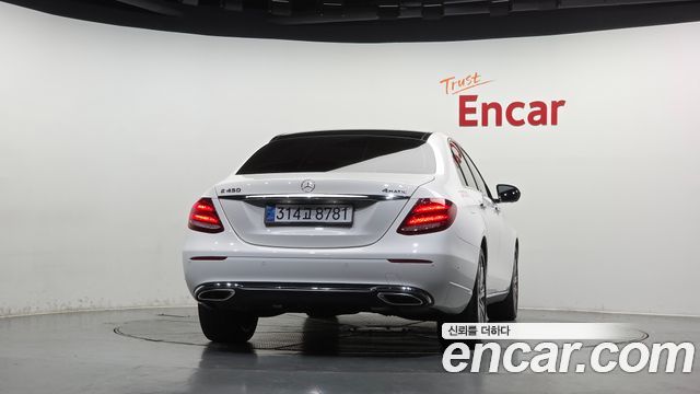 Mercedes-Benz E-Class (W213) E450 4MATIC Exclusive 2019 — фото 4