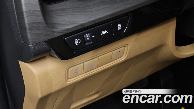 Kia Carnival (IV) Gasoline 9-Seater Prestige 2023 — фото 24