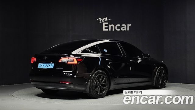 Tesla Model 3 Long Range AWD 2022 — фото 2
