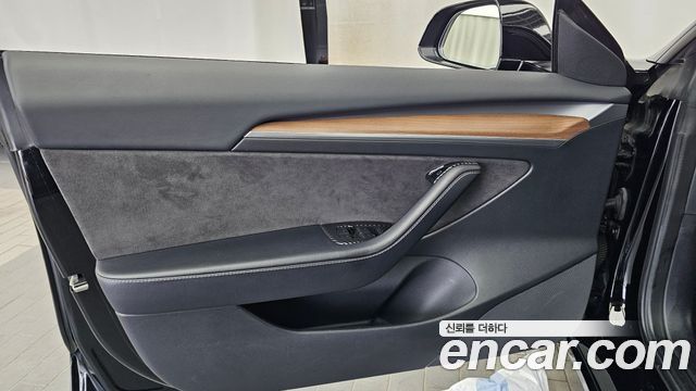 Tesla Model 3 Long Range AWD 2022 — фото 24