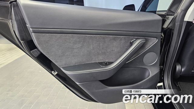 Tesla Model 3 Long Range AWD 2022 — фото 25