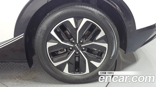 Kia EV6 Long Range Earth 2022 — фото 21