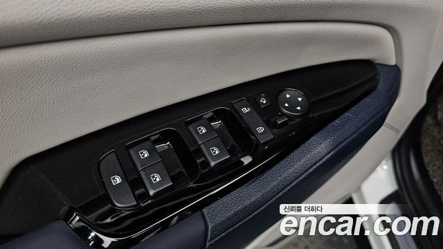Kia Sportage (V) Gasoline 1.6 Turbo 2WD Signature 2024 — фото 17