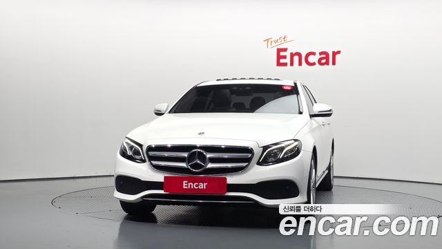 Mercedes-Benz E-Class (W213) E220d Avantgarde 2018 — фото 3