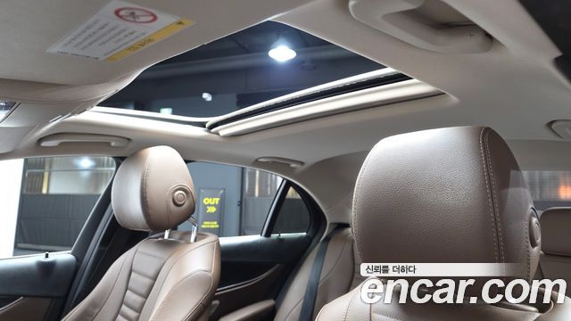Mercedes-Benz E-Class (W213) E220d Avantgarde 2018 — фото 19