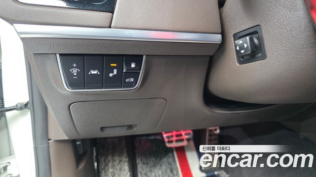 Kia Stinger 2.0 Turbo AWD Platinum 2019 — фото 28