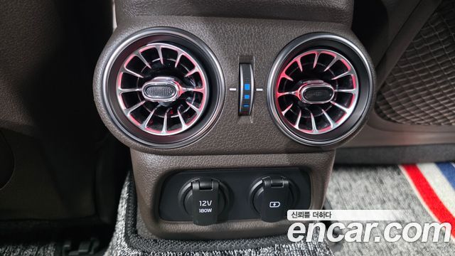 Kia Stinger 2.0 Turbo AWD Platinum 2019 — фото 35