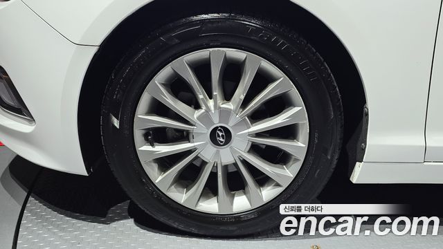 Hyundai Sonata (LF) 2.0 Smart 2015 — фото 5