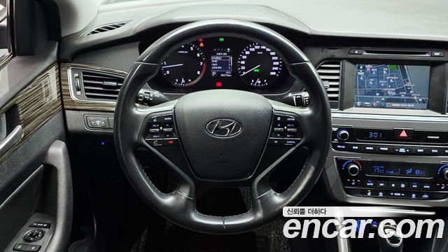 Hyundai Sonata (LF) 2.0 Smart 2015 — фото 13