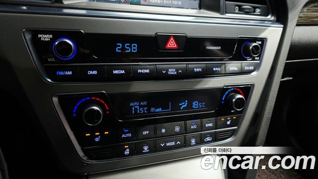 Hyundai Sonata (LF) 2.0 Smart 2015 — фото 18