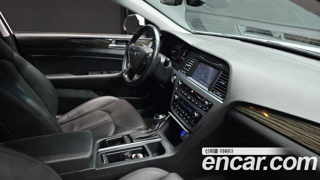 Hyundai Sonata (LF) 2.0 Smart 2015 — фото 19