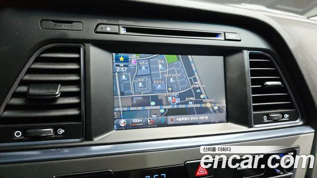 Hyundai Sonata (LF) 2.0 Smart 2015 — фото 29