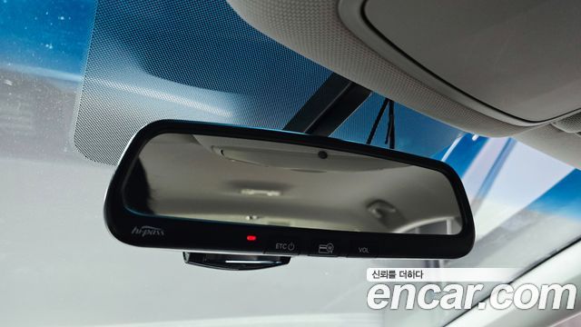 Hyundai Sonata (LF) 2.0 Smart 2015 — фото 31