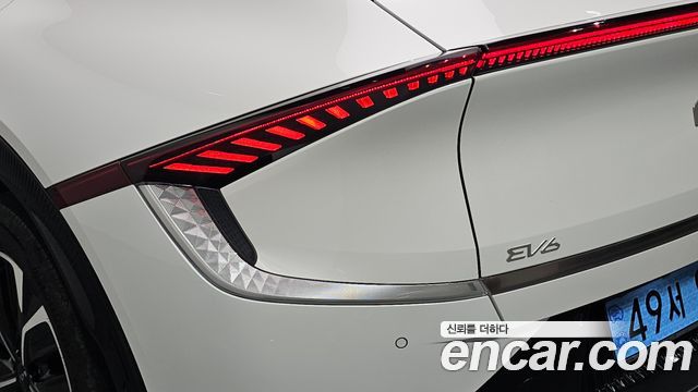 Kia EV6 Long Range Earth 2022 — фото 23
