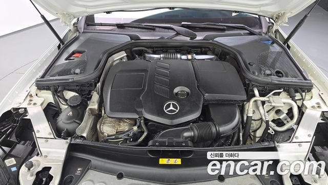 Mercedes-Benz E-Class (W213) E220d Cabriolet 2019 — фото 6