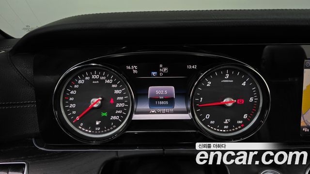 Mercedes-Benz E-Class (W213) E220d Cabriolet 2019 — фото 8