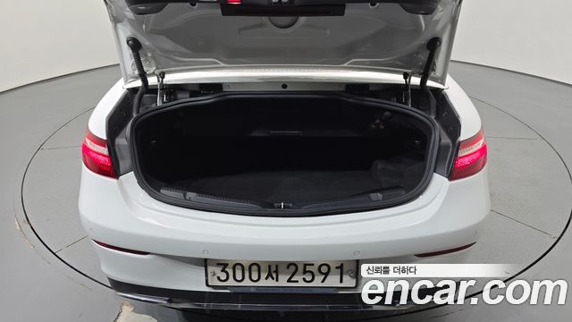 Mercedes-Benz E-Class (W213) E220d Cabriolet 2019 — фото 20