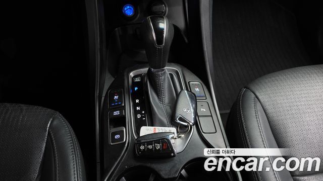 Hyundai Maxcruise Diesel(e-VGT) 2.2 2WD Exclusive Standard 2014 — фото 9