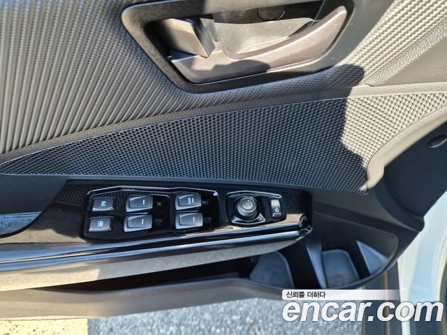 KG Mobility (SsangYong) Very New Tivoli Gasoline 1.5 4WD V3 2021 — фото 9