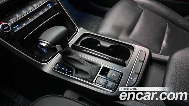 Hyundai Grandeur (IG) 2.4 Premium 2017 — фото 9