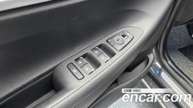 Hyundai Grandeur (IG) 2.4 Premium 2017 — фото 20