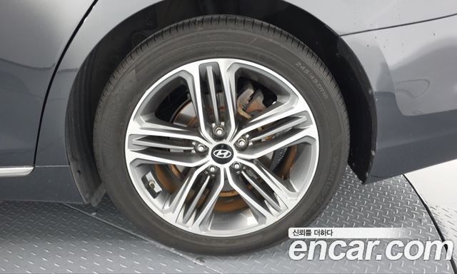 Hyundai Grandeur (IG) 2.4 Premium 2017 — фото 21