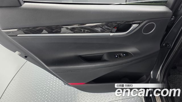 Hyundai Grandeur (IG) 2.4 Premium 2017 — фото 25