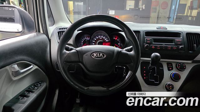 Kia Ray VAN Deluxe 2017 — фото 14