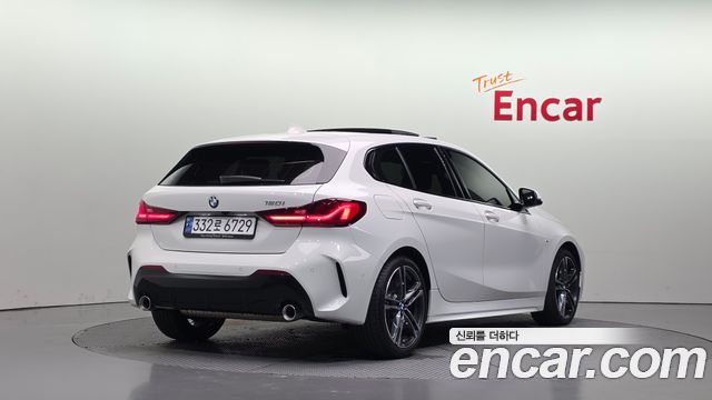 BMW 1 Series (F40) 120i M Sports 2023 — фото 2