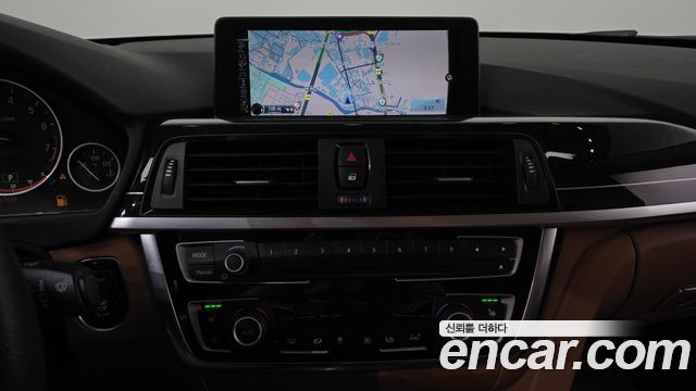 BMW 4 Series (F32) 420i Luxury GranCoupe 2015 — фото 13