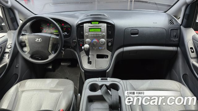 Hyundai Grand Starex 12-Seater Wagon CVX Luxury 2015 — фото 7