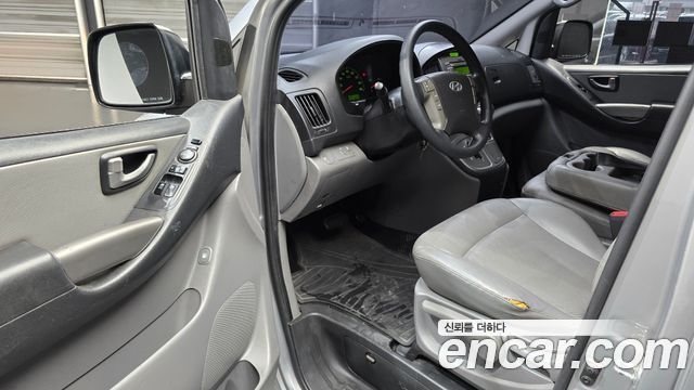 Hyundai Grand Starex 12-Seater Wagon CVX Luxury 2015 — фото 10