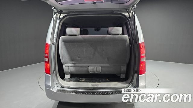 Hyundai Grand Starex 12-Seater Wagon CVX Luxury 2015 — фото 20
