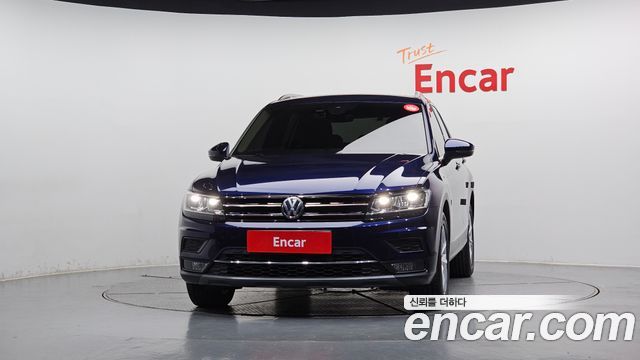 Volkswagen Tiguan (II) 2.0 TDI Premium 2018 — фото 3