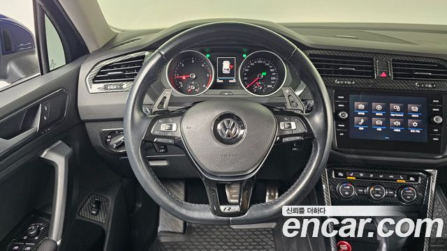 Volkswagen Tiguan (II) 2.0 TDI Premium 2018 — фото 16